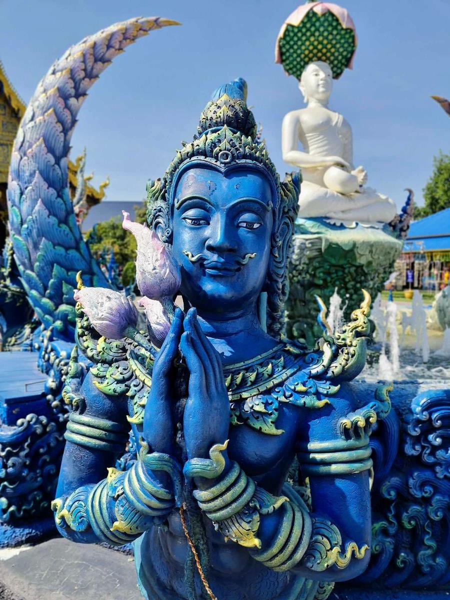 Figur im Blauen Tempel