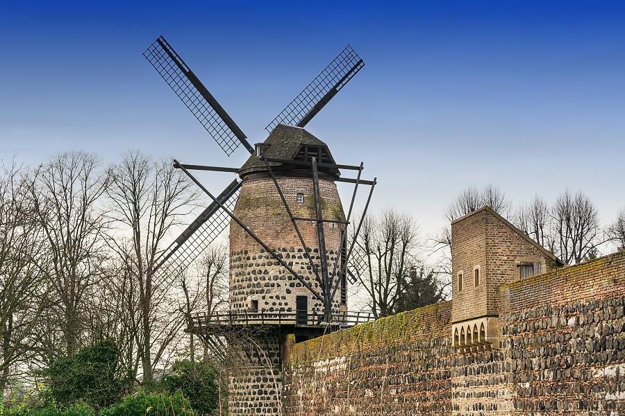 Dormagen, Mühle im Stadtteil Zons