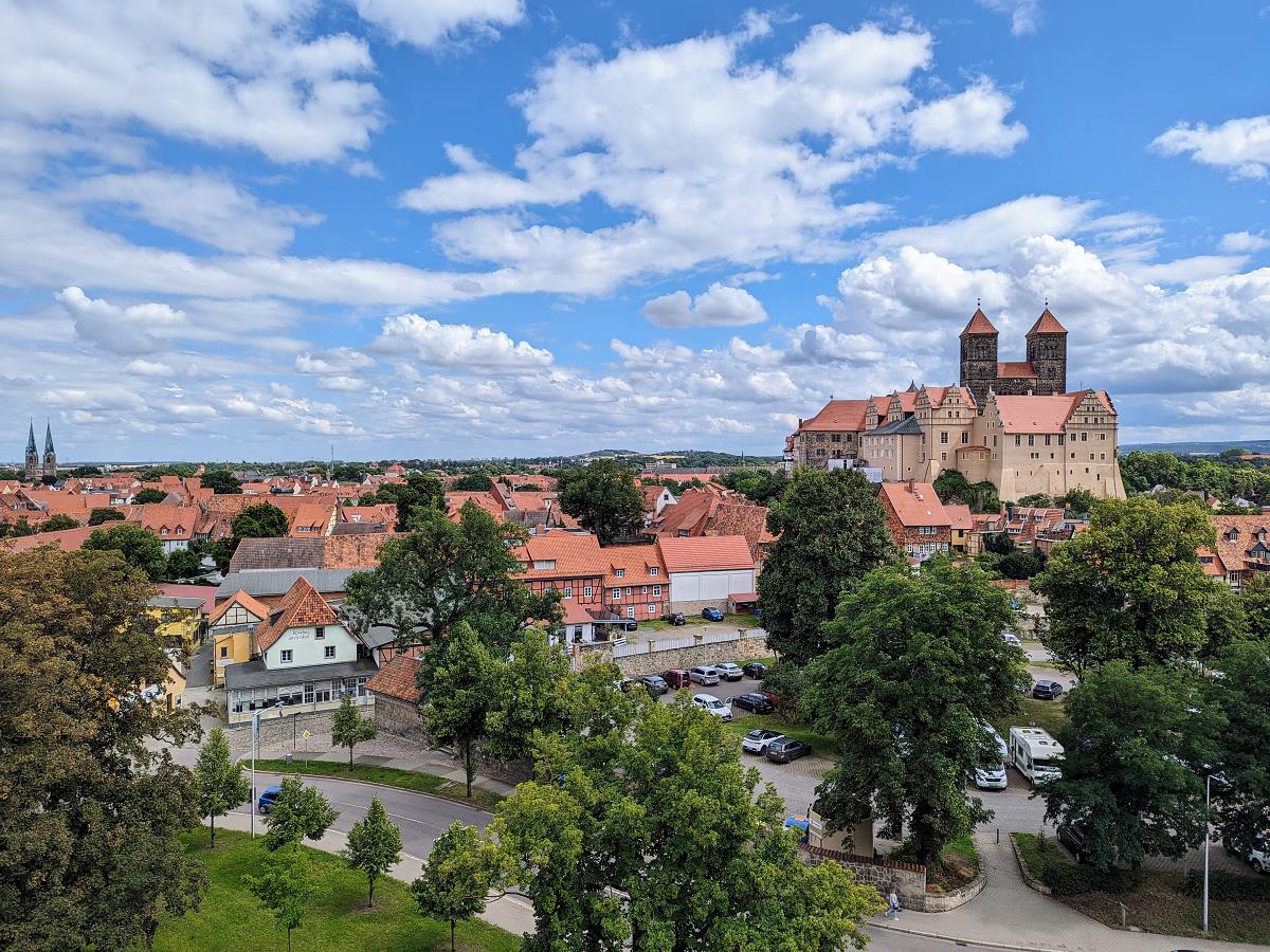 Quedlinburg in Sachsen-Anhalt, Panoramablick über die Stadt mit der Stiftskirche St. Servatii